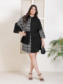 Deebaco - Women Plus Size Black With Printed Knee Length Shirt Dress