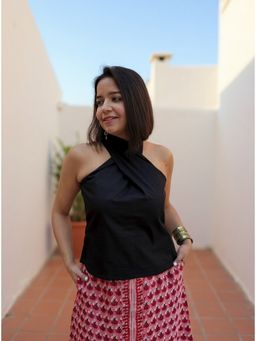 Label Tanvee - Women Black Cotton Solid Top