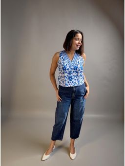 Label Tanvee - Women Blue Cotton Linen Floral Crop Top