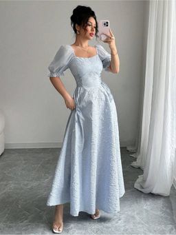 Outzidr - Blue Half Sleeves Textured Sweetheart Flared Dress