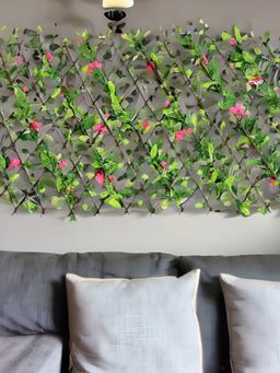 At Home by Nilkamal - Expandable Fence With Flowers|Pack of 1|162 cm x 115 cm|Green & Red