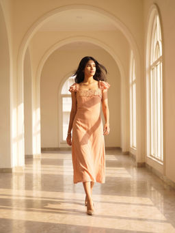 nona - Rose Gold Rose Mist Midi Dress