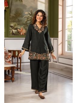 Autumnlane - Karen Spruce Embroidery Cotton Co-Ord Set
