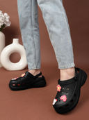 Black color option, Currently selected