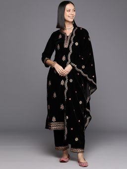 Varanga - Black winter Floral Embroidered Velvet Kurta with Trousers & Dupatta