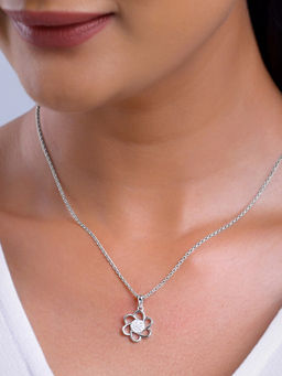 GIVA - 925 Silver Floral Moment Pendant with Link Chain