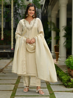 Urbanstree - Sohni Kurta with Pant and Dupatta (Set of 3)