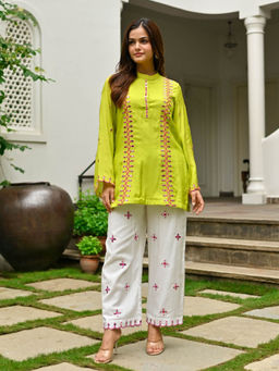 Urbanstree - Vaani Co-Ord (Set of 2)