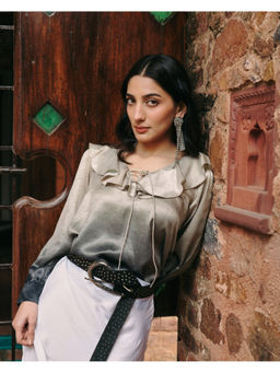 Contemponari - Ruffle Neck Tie-Up Top