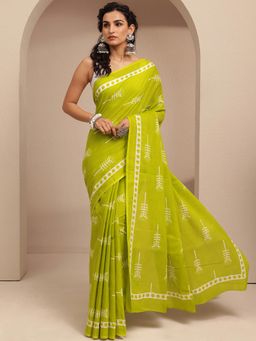 Libas - Green Tropical Printed Saree With Unstitched Blouse