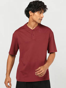 Bewakoof - Men Red Oversized Henley T-shirt