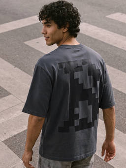 Bewakoof - Men Grey Built Typography Oversized T-shirt