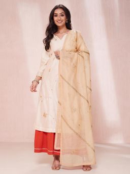 Fabindia - Cream Cotton Silk Embroidered Slim Fit Kurta & Dupatta Set (Set of 2)