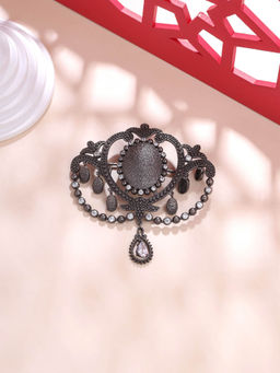 Cosa Nostraa - Grey Dainty Delight Brooch