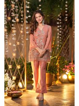 TWINS LADY - Women'S Viscose Embroidered Peach Kurti with Pant