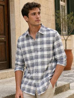 Nobero - Men White Checks Regular Fit Shirt