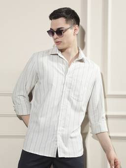 CRIMSOUNE CLUB - Men Off White Vertical Stripes Linen Shirt