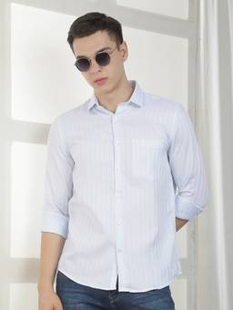 CRIMSOUNE CLUB - Men Light Blue Textured Cotton Shirt