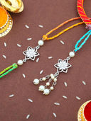 White color option, Sold out, Currently selected