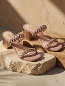 Peach color option, Currently selected