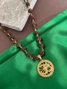 Digital Dress Room - Om Round Pendant Rudraksha Gold Mala