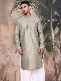 Sanwara - Green Embellished Regular Fit Kurta