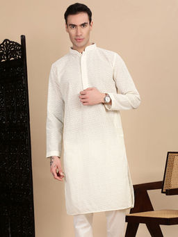 Sanwara - Off White Embroidered Regular Fit Kurta