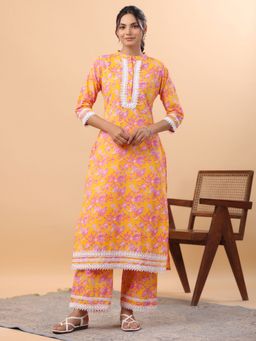 Janasya - Womens Orange Cotton Floral Regular Kurta with Pant (Set of 2)