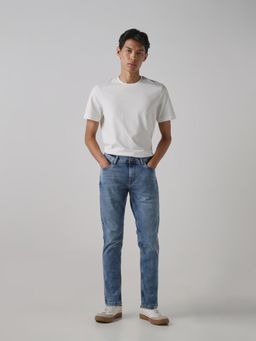 Mufti - Men Blue Cotton Blend Solid Jeans