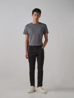 Mufti - Men Black Cotton Blend Solid Jeans