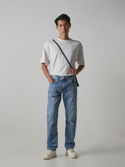 Mufti - Men Blue Cotton Blend Solid Jeans