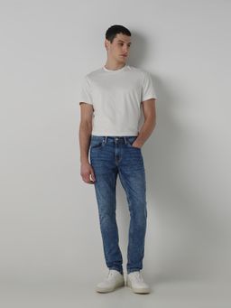 Mufti - Men Blue Cotton Blend Solid Jeans