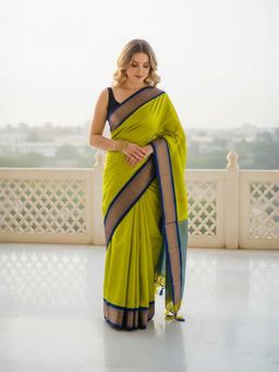 A S CREATION - Cotton Silk Kanchipuram Green Saree with Unstitched Blouse
