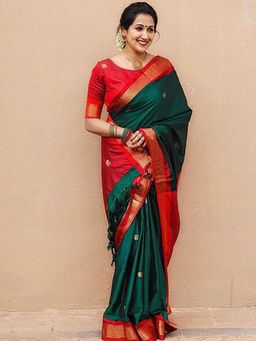 A S CREATION - Cotton Silk Kanchipuram Green Saree with Unstitched Blouse