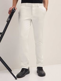 The Bear House - White Solid Cotton Slim Trouser