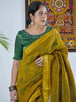 Sundarii - Peeli - Green Ajrakh Handloom Linen Silk Saree Without Blouse