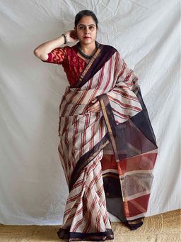 Sundarii - Rekha - Red Dabu Kota Doria Saree Without Blouse