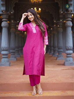 Ethnic Elements - Pink Cotton Silk Kurta with Pant