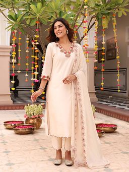 Ghoomar Jaipur - Straight Kurta Pant with Dupatta