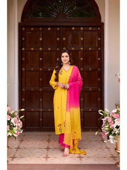 Ghoomar Jaipur - Mustard Pink Straight Kurta and Pant with Dupatta