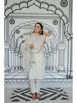 Gulabo Jaipur - Niha Cream Kurta With Pant And Dupatta