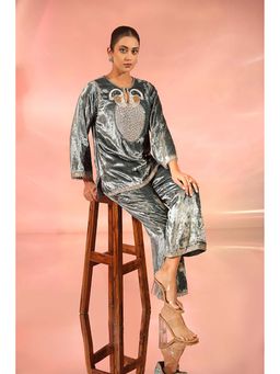 Kudi Pataka Designs - Mayuri Kurti with Pant