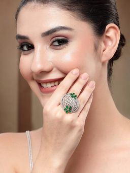 Karatcart - Stylish Green American Diamond Silver-Plated Round Floral Cocktail Rings for Women