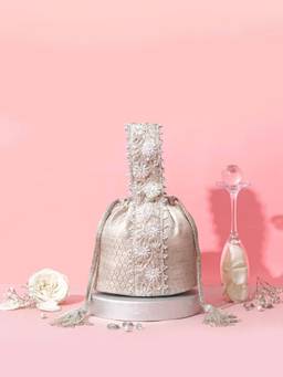 AMYRA - Tej Potli Bag - Silver