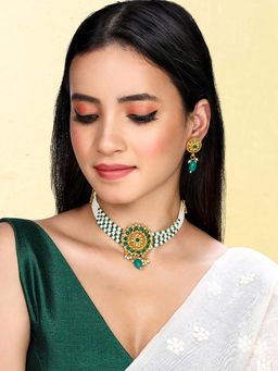 Peora - Green Synthetic Stone-Beads Studded Pearl Jewellery Set