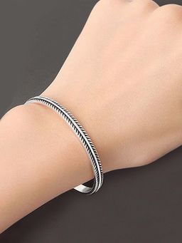 Peora - Silver Plated Stainless Steel Cuff