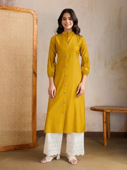 INDDUS - Women Solid Button Detailed Kurta