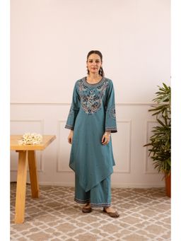 Nehamta - Women Teal Floral Embroidered Cotton Asymmetric Kurta with Pant