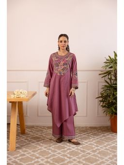 Nehamta - Women Mauve Floral Embroidered Cotton Asymmetric Kurta with Pant