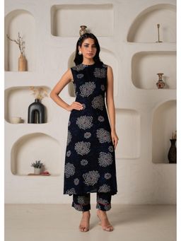 Juniper - Women Blue Floral Printed Kurta with Pant